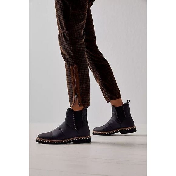 $_12.JPG?set_id=880000500F Free People Atlas Puffer Chelsea Boots Black Leather Size 38
